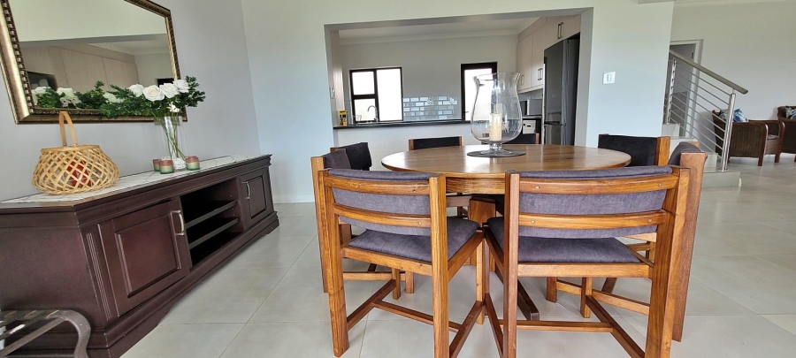  Bedroom Property for Sale in The Hill Western Cape